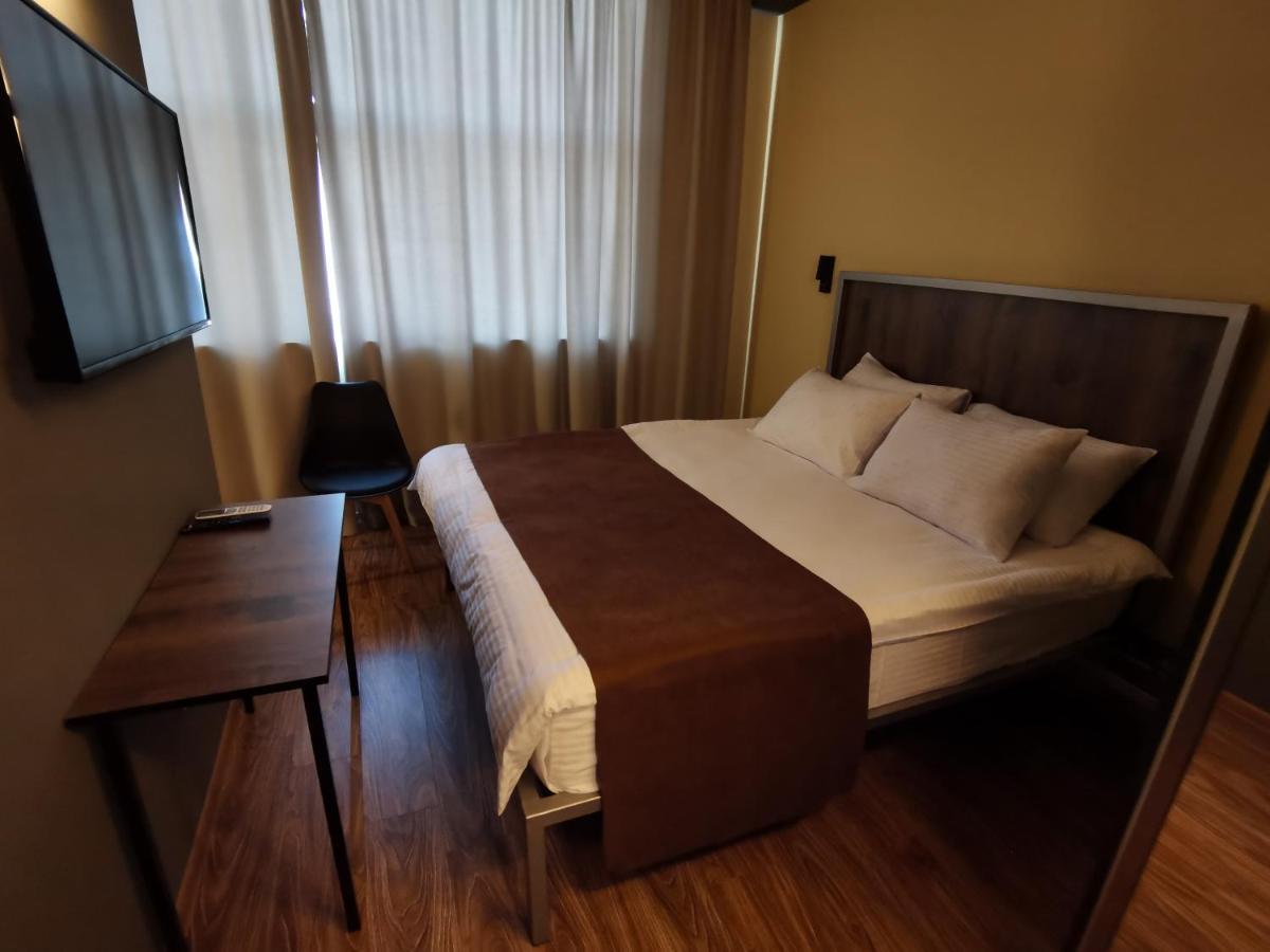 Stark Hotel Orgiejów Zewnętrze zdjęcie