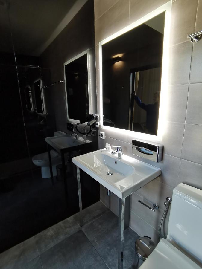 Stark Hotel Orgiejów Zewnętrze zdjęcie