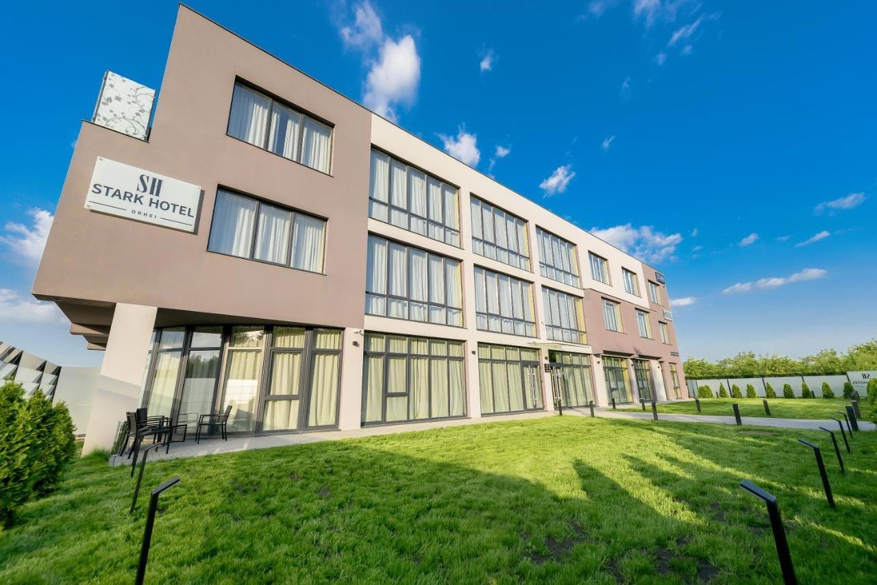 Stark Hotel Orgiejów Zewnętrze zdjęcie