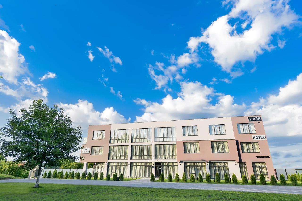 Stark Hotel Orgiejów Zewnętrze zdjęcie