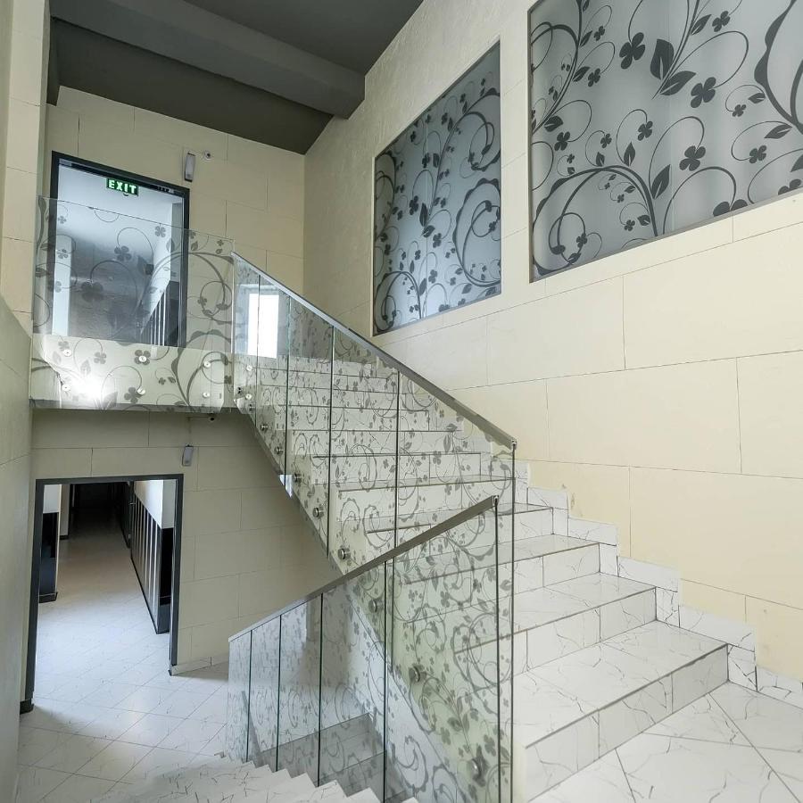 Stark Hotel Orgiejów Zewnętrze zdjęcie