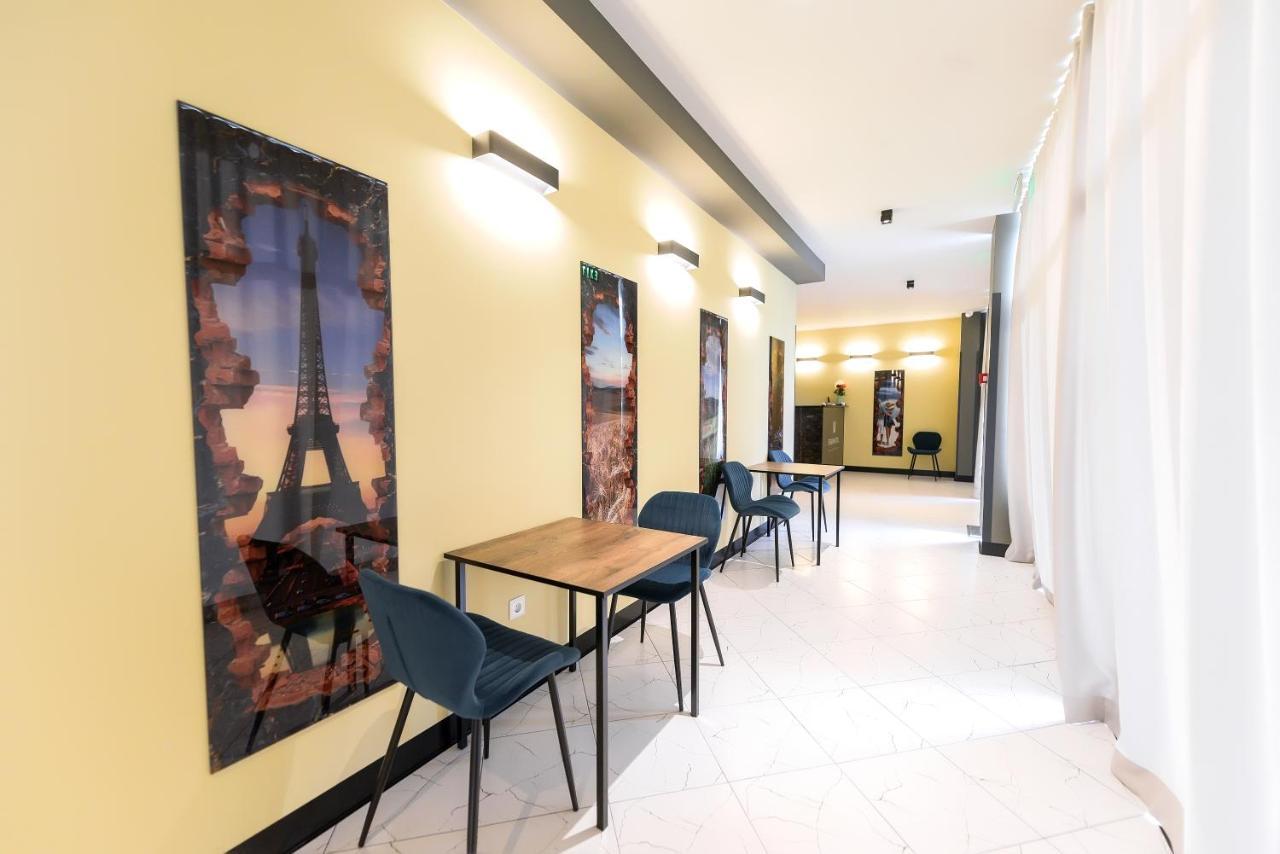 Stark Hotel Orgiejów Zewnętrze zdjęcie